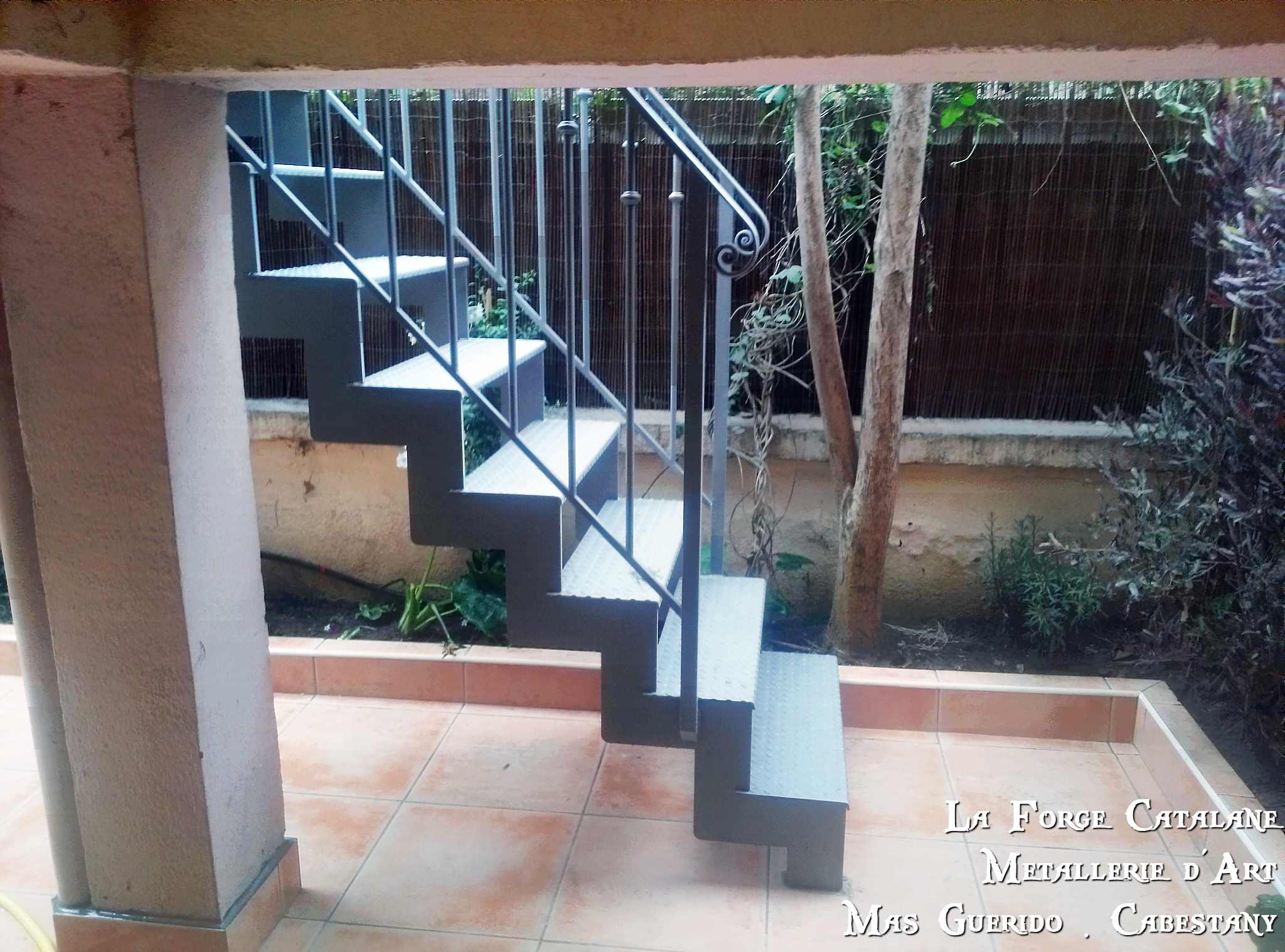 Limon cremaillere double decoupe laser marches fer 60 forge catalane.jpg